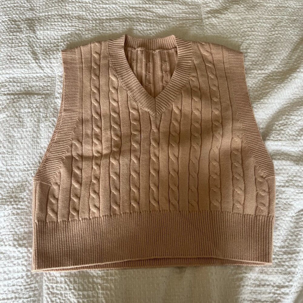 Sweater vest